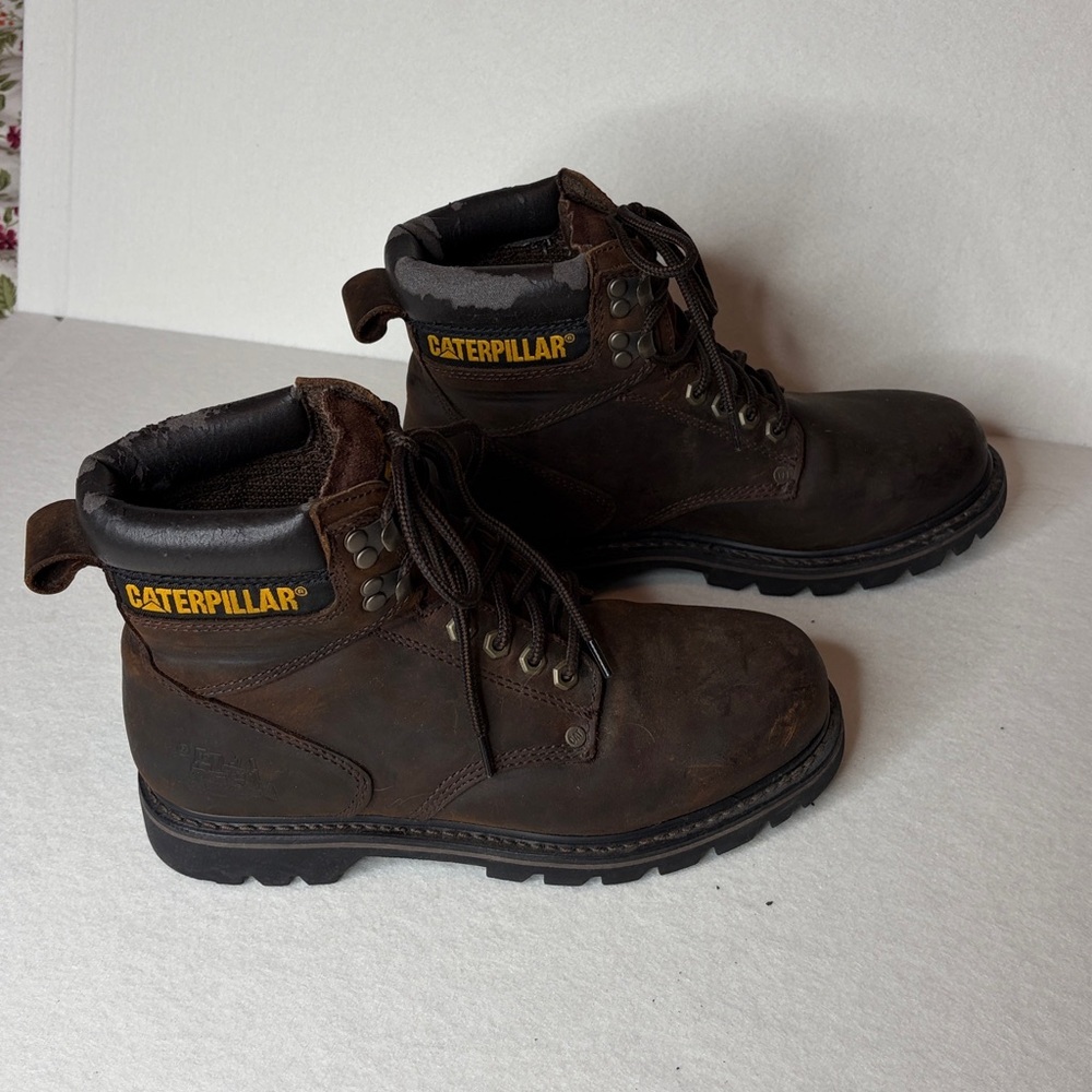 Caterpillar work boots, size 8 - Picture 3 of 10